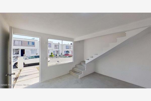 Foto de inmueble en Privada Manzana 8 #1, Col. El Dorado Huehuetoca C.P. 54696, Huehuetoca
