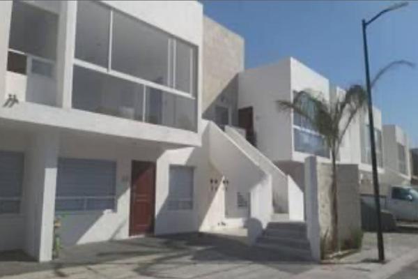 Foto de inmueble en PRIVADA MEDIA LUNA, Col. Real del Bosque C.P. 76922, Corregidora