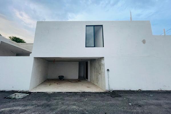 Foto de inmueble en Privada, Col. Montebello C.P. 97113, Mérida