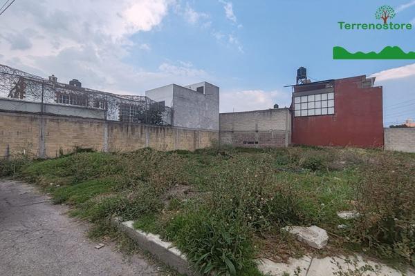 Foto de inmueble en Privada Rosedal, Col. Santa Rosa de Lima C.P. 54740, Cuautitlán Izcalli