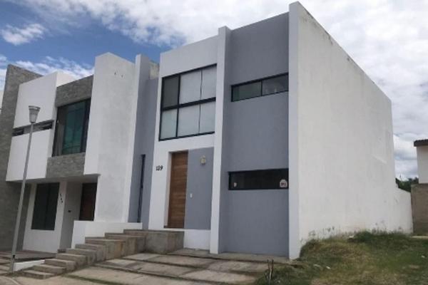 Foto de inmueble en Privada vergel #3749, Col. Sendero las Moras C.P. 45645, Tlajomulco de Zúñiga
