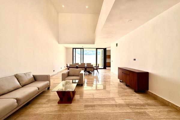 Foto de inmueble en Privada, Col. Xcanatún C.P. 97302, Mérida