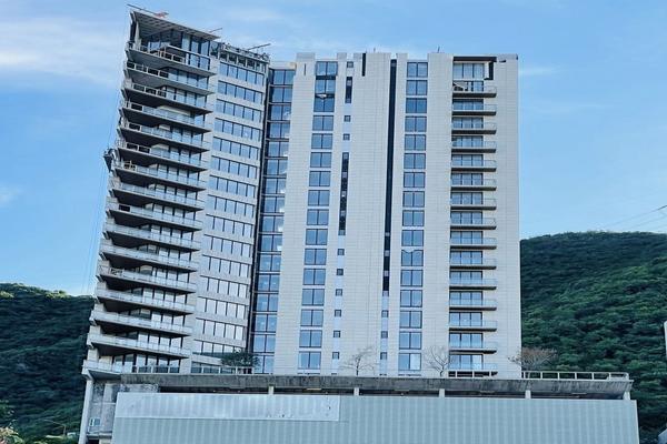 Foto de inmueble en Privanzas, Col. Del Valle Oriente C.P. 66260, San Pedro Garza García