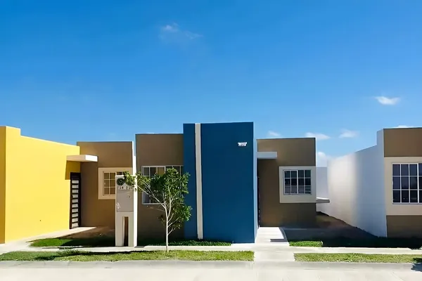 Foto de inmueble en  , Col. Privanzas C.P. 87413, Matamoros