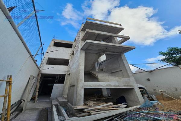 Foto de inmueble en  , Col. Progreso C.P. 39350, Acapulco de Juárez