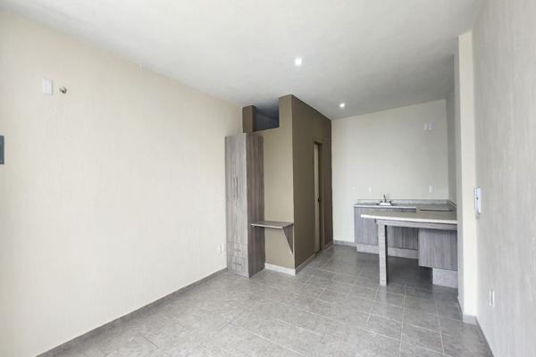 Foto de inmueble en Prol. Av. Las Fuentes #2788, Col. Paisajes del Tesoro C.P. 45608, San Pedro Tlaquepaque