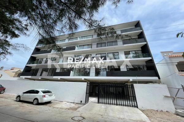 Foto de inmueble en PROLONGACION AQUILES SERDAN, TORRE SUR, Col. Villas Playa Sur C.P. 82040, Mazatlán