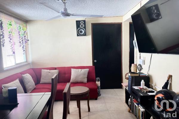 Foto de inmueble en Prolongación canal nacional #268, Col. Santa Anita C.P. 08300, Iztacalco