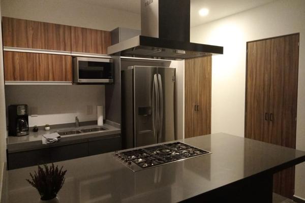 Foto de inmueble en Prol Chapultepec, Col. Privadas del Pedregal C.P. 78295, San Luis Potosí