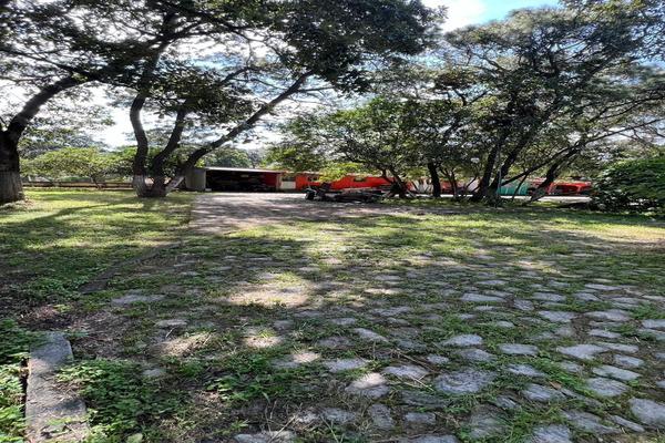 Foto de inmueble en prolongacion mariano otero, Col. Bosques de la Primavera C.P. 45133, Zapopan