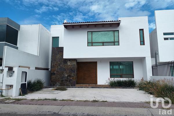 Foto de inmueble en Prol. Mirador Arroyo #71, Col. El Mirador C.P. 76134, Querétaro