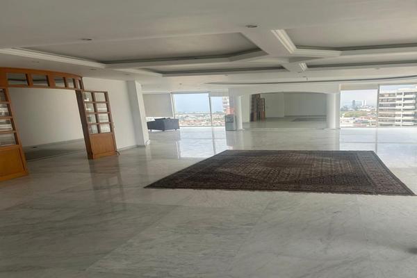 Foto de inmueble en Prolongacion Paseo de la reforma, Col. Bosques de las Lomas C.P. 05120, Cuajimalpa de Morelos