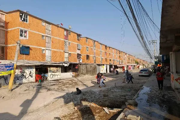 Foto de inmueble en PROLONGACION QUINTANA ROO, Col. San Pablo de las Salinas C.P. 54930, Tultitlán