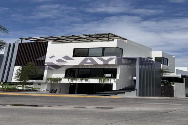 Foto de inmueble en Prolongación Río Blanco, Col. Los Almendros C.P. 45135, Zapopan