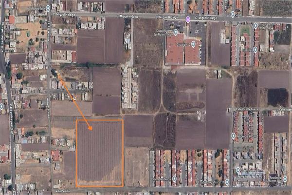 Foto de inmueble en Prolongación Venustiano Carranza, Col. San Mateo C.P. 52140, Metepec