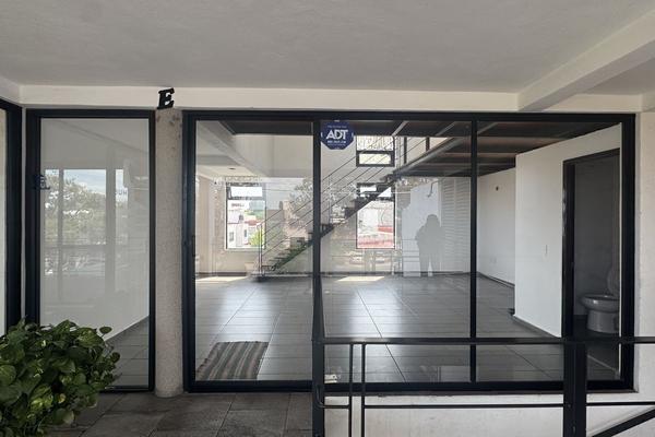 Foto de inmueble en prolongación zaragoza, Col. Jardines de La Hacienda C.P. 76180, Querétaro