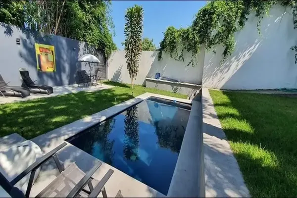 Foto de inmueble en  , Col. Provincias del Canadá C.P. 62343, Cuernavaca
