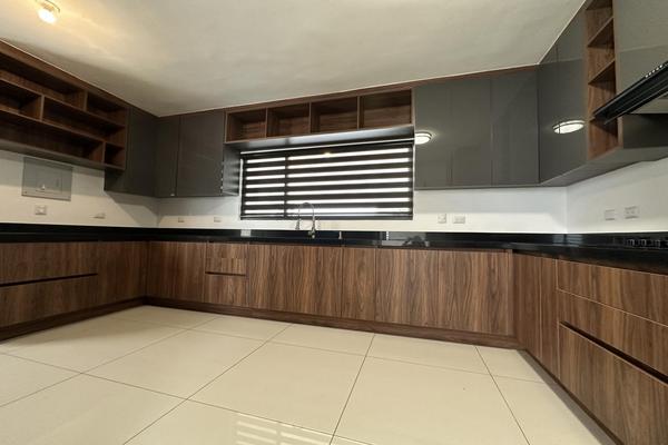 Foto de inmueble en  , Col. Puerta de Hierro Cumbres C.P. 64349, Monterrey