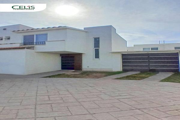 Foto de inmueble en  , Col. Puerta de Piedra C.P. 78385, San Luis Potosí