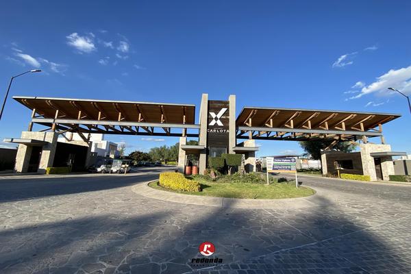 Foto de inmueble en  , Col. Puerta Real C.P. 76910, Corregidora