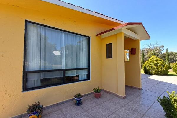 Foto de inmueble en Puerto de Veracruz, Col. Tepetlaoxtoc de Hidalgo C.P. 56070, Tepetlaoxtoc