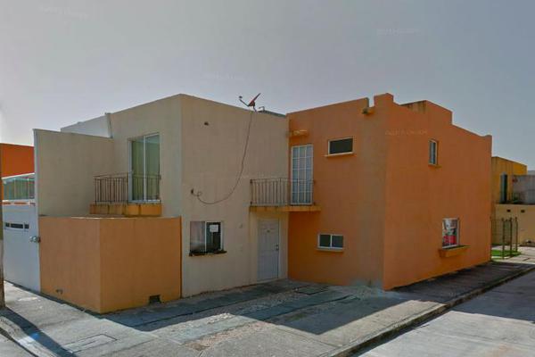 Foto de inmueble en  , Col. Puerto Esmeralda C.P. 96536, Coatzacoalcos