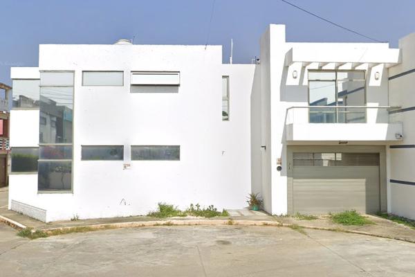 Foto de inmueble en  , Col. Punta Del Mar C.P. 96536, Coatzacoalcos