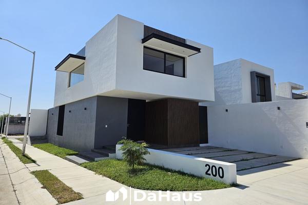 Foto de inmueble en Punta norte 1, Col. San José Norte C.P. 28047, Colima