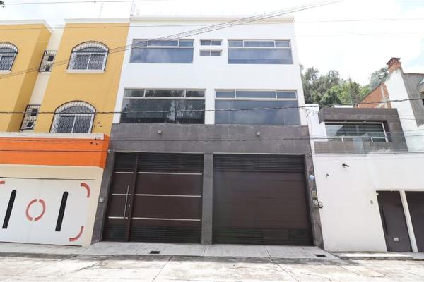 Foto de inmueble en Querenda #110, Col. Bosque Camelinas C.P. 58290, Morelia
