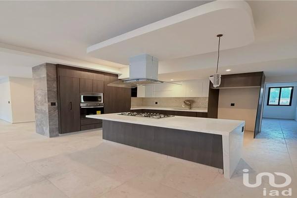Foto de inmueble en QUERETARO #105, Col. Cantarranas C.P. 62448, Cuernavaca