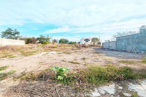 Foto de inmueble en QUIMICOS, Col. Diamantes C.P. 28047, Colima