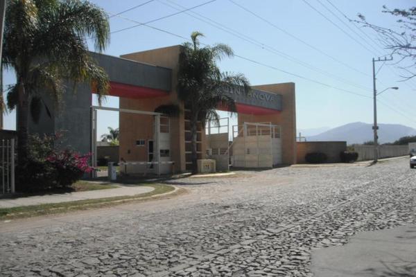 Foto de inmueble en  , Col. Quintanova Residencial C.P. 45600, San Pedro Tlaquepaque