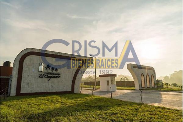 Foto de inmueble en , Col. Rafael Hernández Ochoa C.P. 92810, Tuxpan