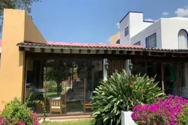 Foto de inmueble en  , Col. Rancho Cortes C.P. 62120, Cuernavaca
