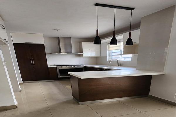 Foto de inmueble en  , Col. Real Cumbres 2do Sector C.P. 64346, Monterrey