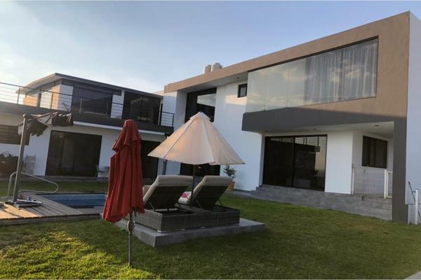Foto de inmueble en Real de la montaña #1, Col. Vista Real y Country Club C.P. 76905, Corregidora
