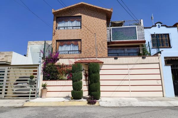 Foto de inmueble en Real de San Carlos #106, Col. Real del Valle C.P. 42086, Pachuca de Soto