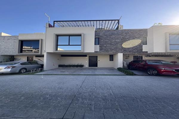 Foto de inmueble en Real de Valdepeñas, Col. Real de Valdepeñas C.P. 45130, Zapopan