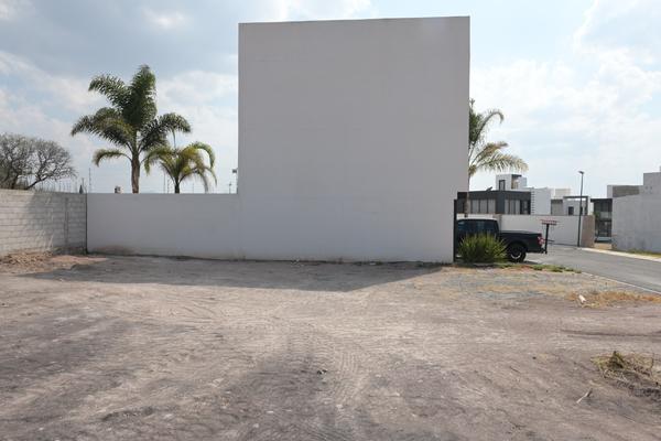 Foto de inmueble en  , Col. Real del Bosque C.P. 76922, Corregidora