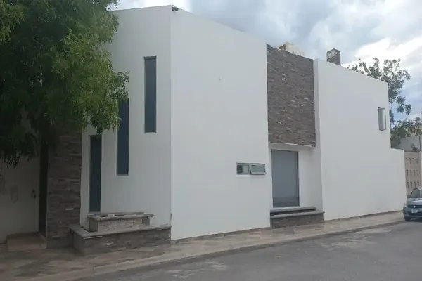 Foto de inmueble en  , Col. Real del Nogalar C.P. 27018, Torreón