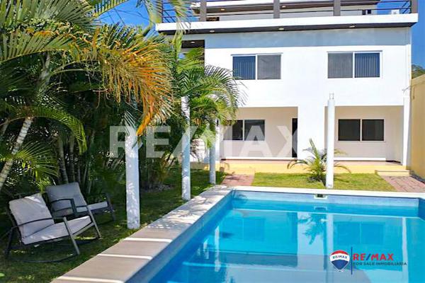 Foto de inmueble en Real del Puente, Col. Real del Puente C.P. 62790, Xochitepec