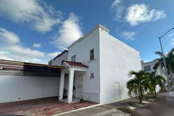 Foto de inmueble en  , Col. Real Pacífico C.P. 82124, Mazatlán