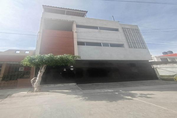Foto de inmueble en  , Col. Real Universidad C.P. 58060, Morelia