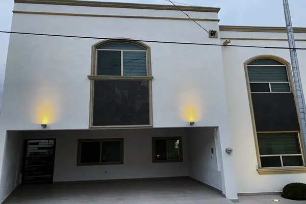 Foto de inmueble en Real Villas de la Peña #351, Col. Real Villas de La Aurora C.P. 25298, Saltillo