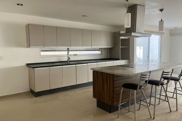 Foto de inmueble en recidencial el refugio, Col. Residencial el Refugio C.P. 76146, Querétaro