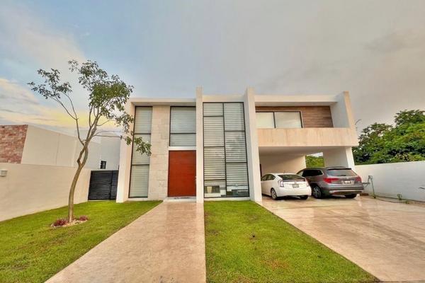 Foto de inmueble en Rejoyada, Col. Las Fincas C.P. 97302, Mérida