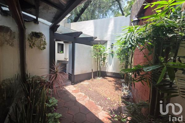 Foto de inmueble en Renato Leduc #171, Col. Bosques de Tetlameya C.P. 04730, Coyoacán