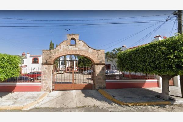 Foto de inmueble en REPUBLICA DEL SALVADOR #0, Col. Colonial Tlaquepaque C.P. 45570, San Pedro Tlaquepaque