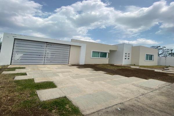 Foto de inmueble en , Col. Residencial Chetumal IV C.P. 77083, Othón P. Blanco