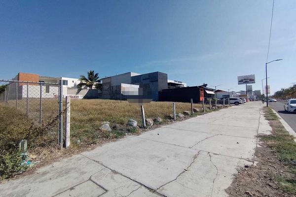Foto de inmueble en  , Col. Residencial Esmeralda Norte C.P. 28017, Colima